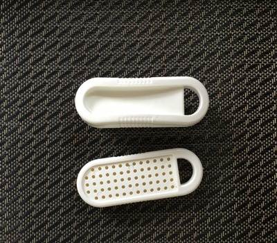 厂家批发新款塑料指甲刷清洁刷塑料刷子塑料日用品防滑挂钩设计
